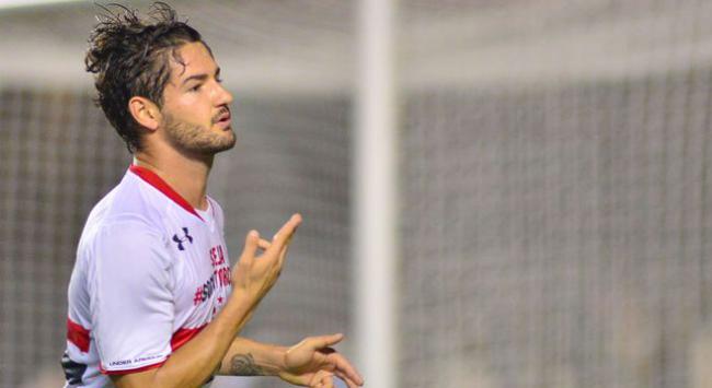 Clube chinês treinado por Luxemburgo vai esperar por Pato até a próxima semana