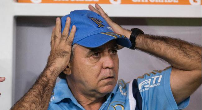 Diretoria reconhece que demora para trocar de técnico foi determinante