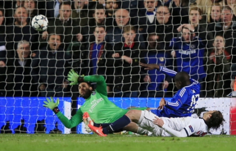 Chelsea x Paris Saint-Germain - Gol de Demba Ba (Foto: AFP PHOTO/ADRIAN DENNIS)