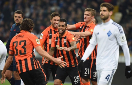 Alex Teixeira - DÃnamo de Kiev x Shakhtar Donetsk (Foto: Reprodução / Facebook)