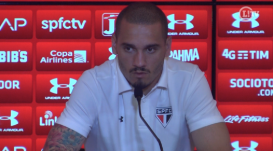 Maicon comenta sobre altitude