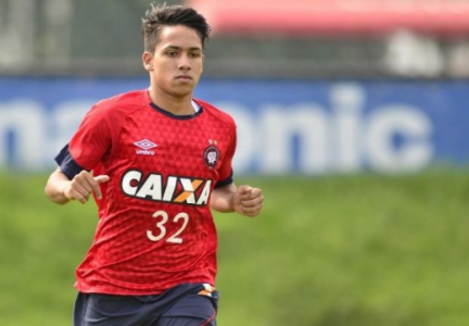 Giovanny - Meia chegou aos profissionais do Furacão neste ano