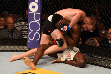 Bryan Caraway venceu Aljamain Sterling