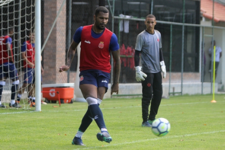 Breno retorna de lesão no CT das Vargens