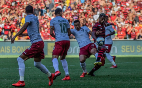 5c9c391cd6512 Como chegam os times e o que está em jogo no quarto Fla-Flu de 2019