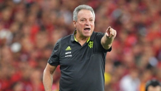 5ca560c5ace80 Pouca inspiração, expulsão de Gabigol e mais: a dura derrota do Flamengo
