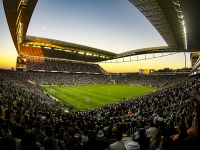5cbb880d873a5 É o time do povo: o peso da Fiel em mais uma decisão do Timão na Arena