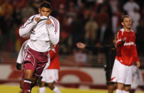 5cbb8b8941b77 É chocolate! Relembre goleadas marcantes do Fluminense no século