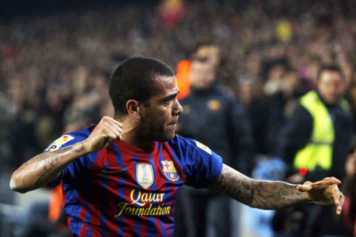 Daniel Alves (Foto: Albert Gea/Reuters)