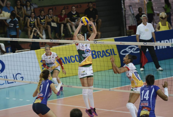 Volei - Concilig/Vôlei Bauru x Renata Valinhos/Country