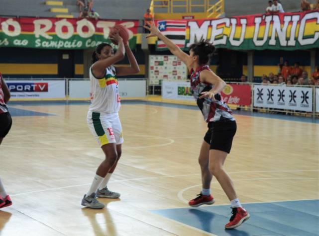 No 1º clássico entre times maranhenses na LBF, melhor para o Sampaio Correa (Foto: Paulo de Tarso/Sampaio Basquete)