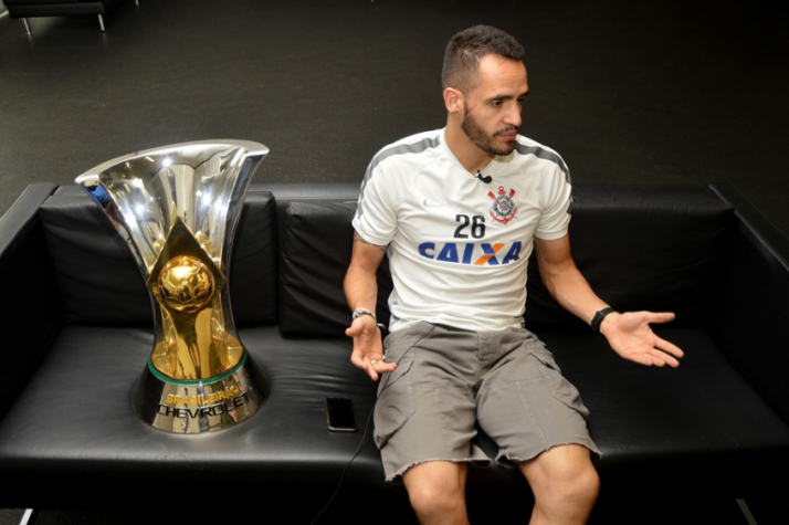 Schalke aumentará oferta por Renato Augusto para R$ 35 mi, diz jornal