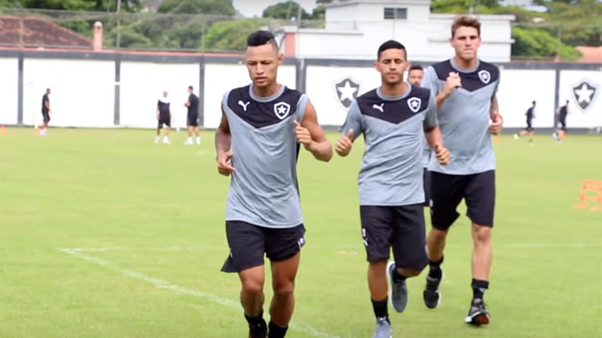 HOME - Reapresentação do Botafogo para 2016 em General Severiano (Foto: Reprodução/BotafogoTV)