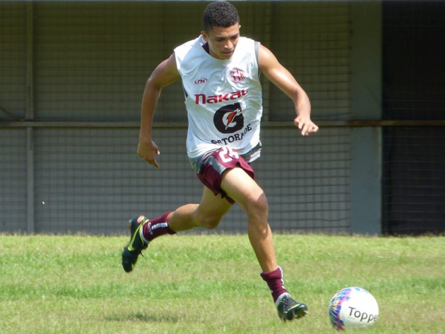 Marlon, jogador do América, durante treinamento (Raffa Tamburini/America Rio)