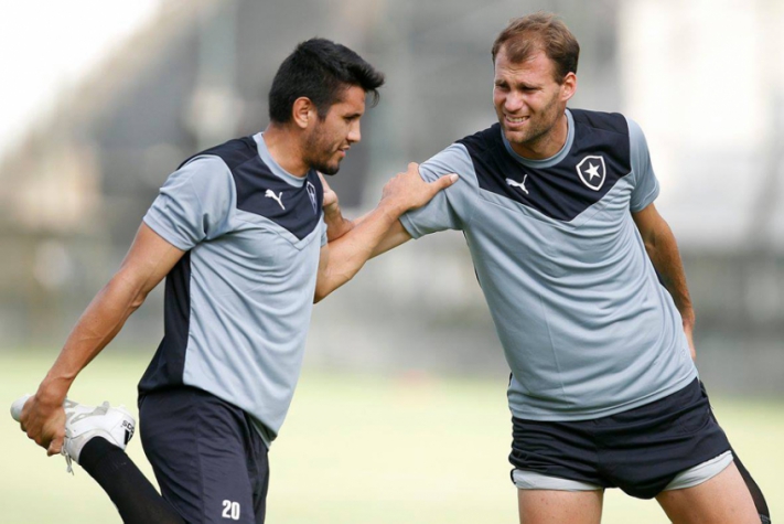 Treino do Botafogo - Gervazio Nunez e Joel Carli