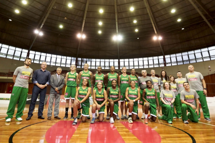 Treino da seleção Brasileira de Baskete