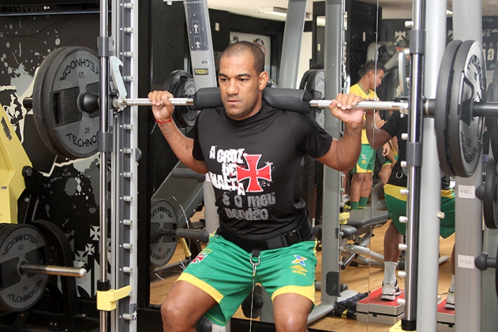 Rodrigo se reapresentou nesta quinta-feira