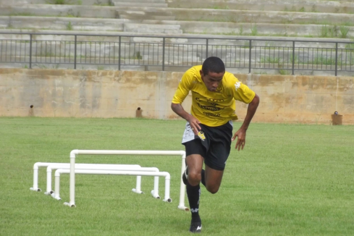 Wellington Saci fala sobre rápida adaptação ao clube catarinense (Foto: Divulgação / Criciúma)