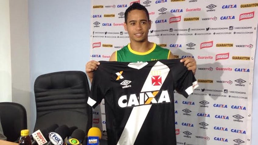 HOME - Yago Pikachu é apresentado no Vasco (Foto: Matheus Babo/LANCE!Press)