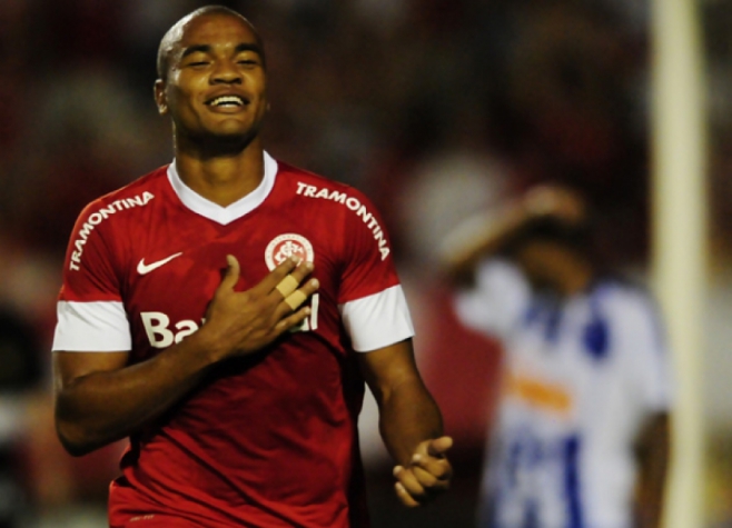 Moledo atuou no Inter entre 2011 e 2013, antes de transferir-se para o Metalist, da Ucrânia (Foto: Divulgação/Internacional)
