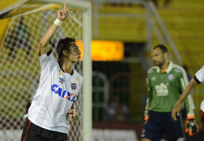 Vinícius estreou com gol pelo Furacão. (Foto: Divulgação/ Atlético-PR)