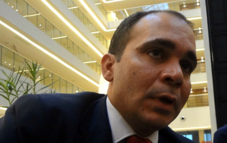 Príncipe Ali, candidato à presidência da Fifa (Foto: Igor Siqueira)