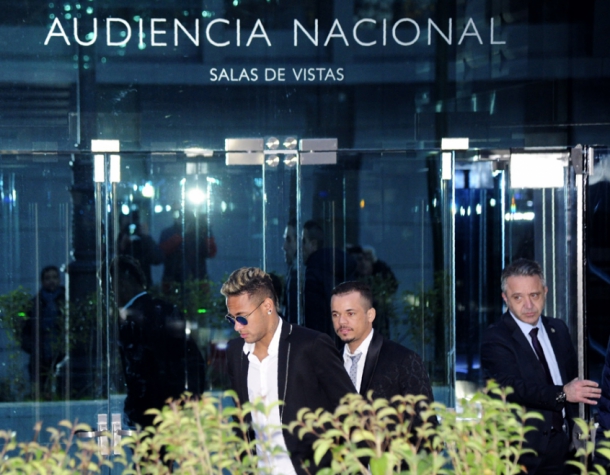 Neymar em Madri(foto:JAVIER SORIANO / AFP)