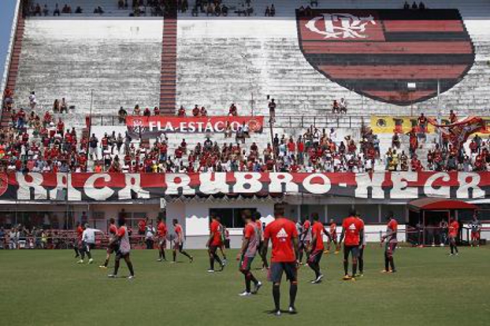 Torcida rubro-negra compareceu ao treino (Gilvan de Souza/Flamengo)