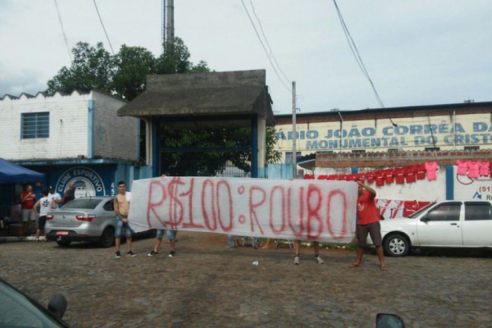 Protesto colorado (Foto: Reprodução / Twitter)