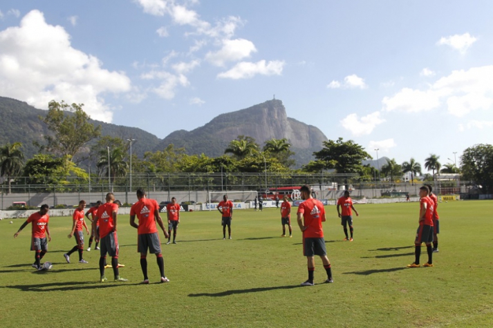 Flamengo se reapresentou na manhã desta segunda (Foto: Gilvan de Souza)
