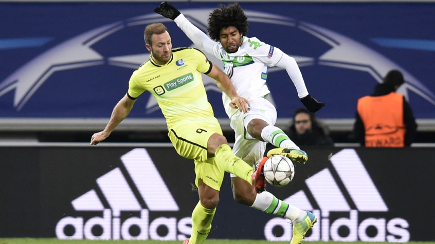 HOME - Gent x Wolfsburg - Liga dos Campeões - Depoitre e Dante (Foto: Jhon Thys/AFP)