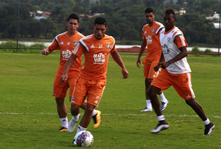 Volante pode ser titular no clássico contra o Botafogo