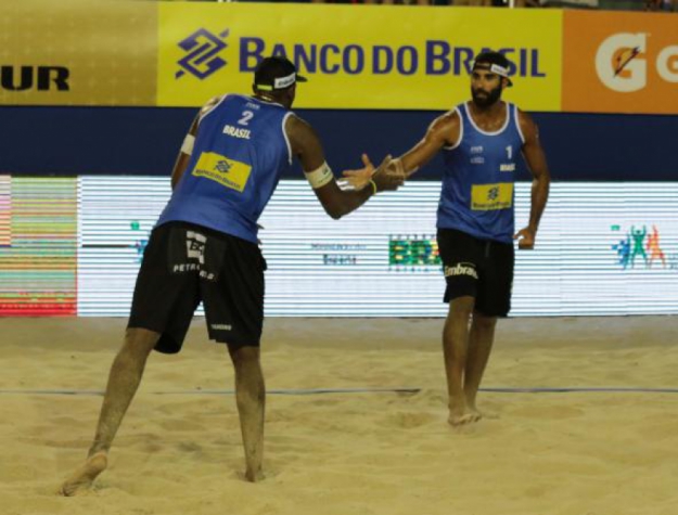 Pedro Solberg e Evandro estrearam na temporada em 2016 em Maceió (Foto: Divulgação/Matheus Vidal/CBV)