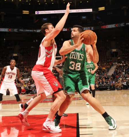 Vitor Faverani - Boston Celtics (Foto: AFP)