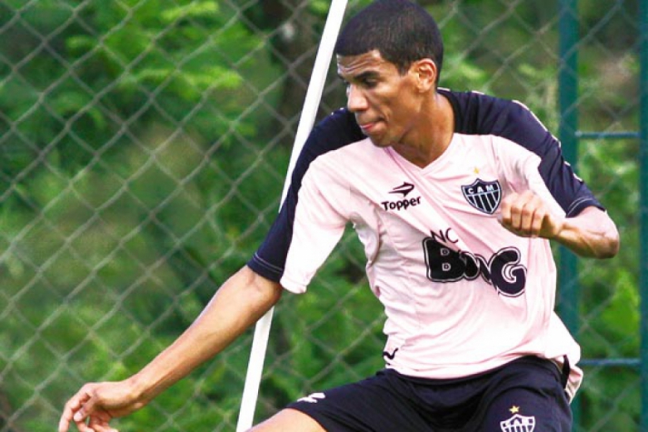 Leonardo Silva (Foto: Gil Leonardi)