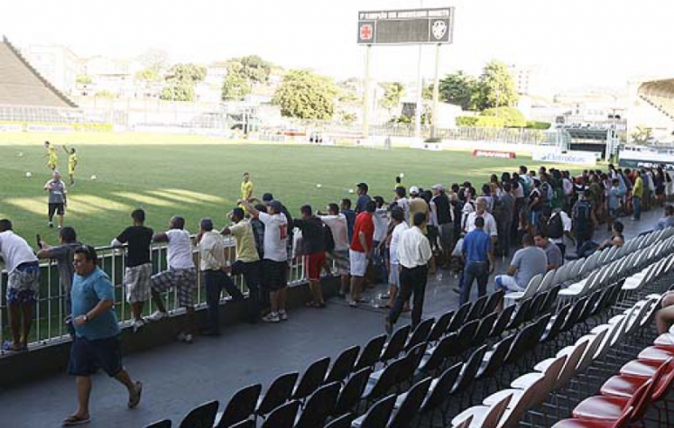 Torcida do Vasco em São Januário 2 (FOTO: Cleber Mendes)