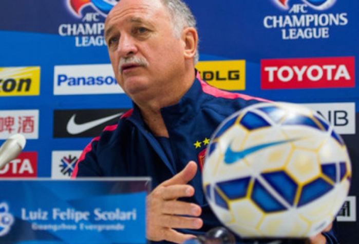 Felipão em coletiva (Foto: Divulgação)