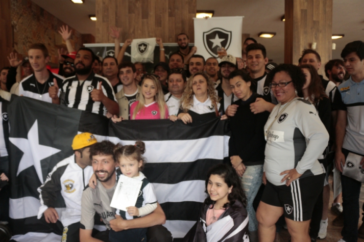 Galera alvinegra em Criciúma