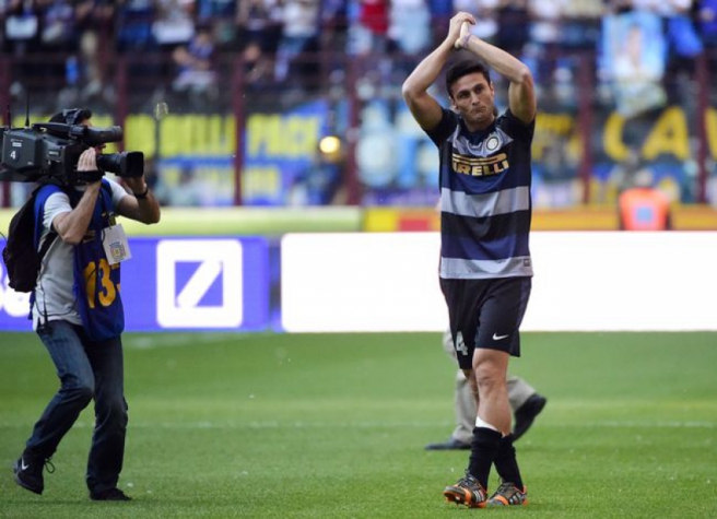 Zanetti é jogador com mais partidas pela seleção argentina (Foto: AFP)