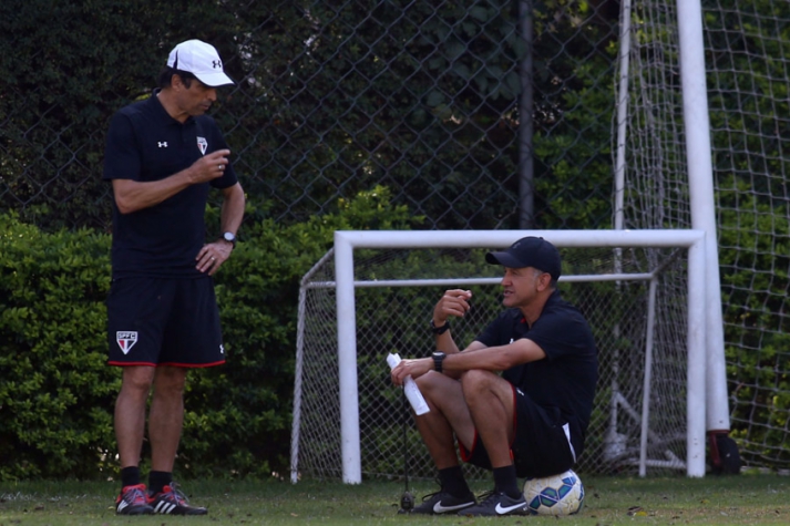 Milton Cruz e Osorio (Foto: Eduardo Viana/Lancepress!)