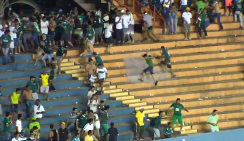Campeonato Brasileiro - Goias x Coritiba - Briga (foto:Reprodução)