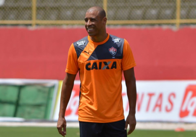 Jorge Wagner durante treinamento do Vitória (Foto: Divulgação / EC Vitória)