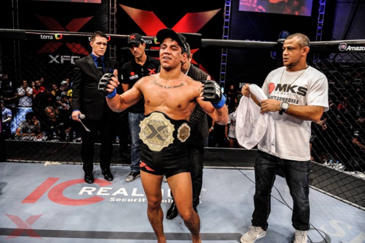 Bruno Macaco é o campeão dos moscas do XFC (FOTO: Divulgação)