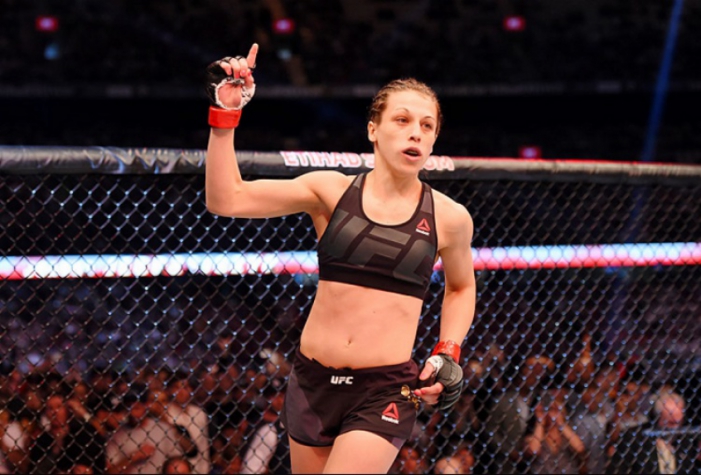 Joanna Jedrzejczyk é a campeã peso-palha feminino