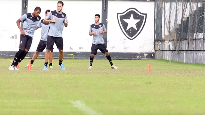 HOME - Reapresentação do Botafogo para 2016 em General Severiano (Foto: Reprodução/BotafogoTV)