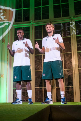 Fluminense e Dryworld lançam uniforme para a temporada 2016 (Foto: Celso Pupo/Fotoarena/Lancepress!)