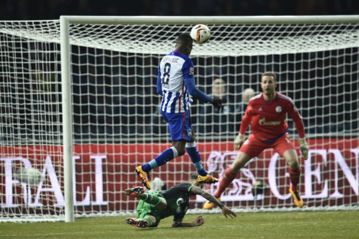 Hertha Berlin x Scalke 04 (foto:ODD ANDERSEN / AFP)