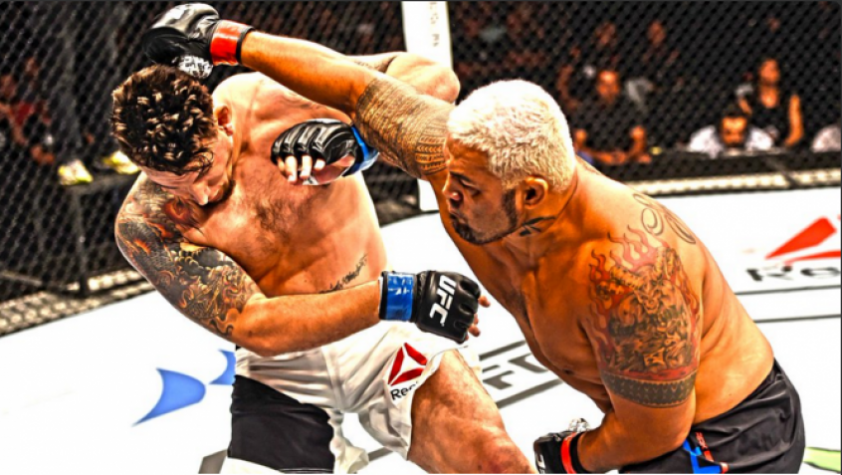 Mark Hunt nocauteou Frank Mir no primeiro round (FOTO: Reprodução)