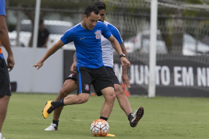 Rodriguinho firmou-se como titular do Corinthians nesta temporada (Foto: Daniel Augusto Jr)