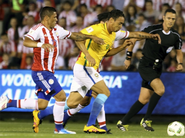 Eliminatorias - Paraguai x Brasil (foto:PABLO BURGOS / AFP)